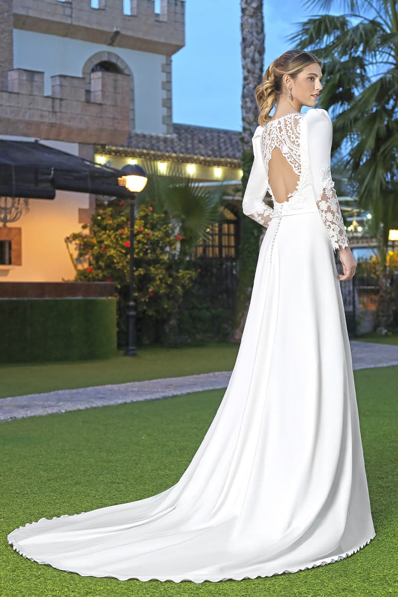 Vestidos de novia en Galicia de Amanecer Nupcial • Kyrie